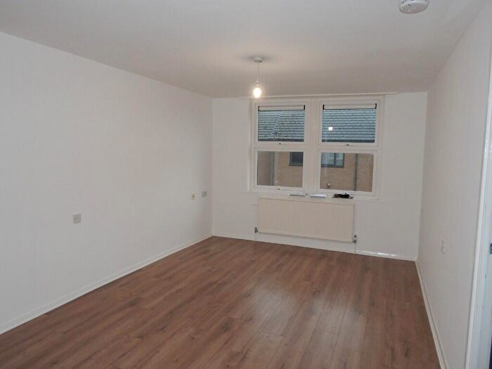 1 Bedroom Apartment To Rent In Barberry Close, Romford, London, RM3