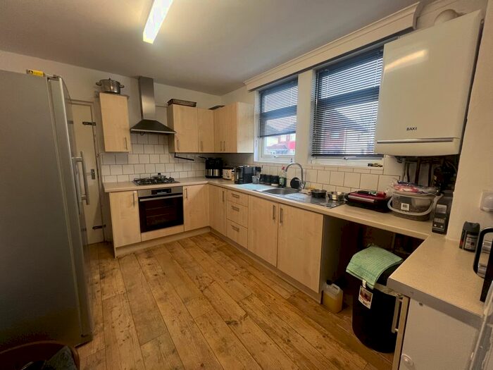 3 Bedroom Property To Rent In York Avenue, Willenhall, WV13