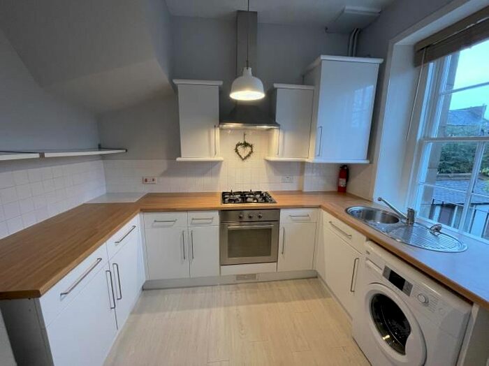2 Bedroom Flat To Rent In B, Church Street, Broughty Ferry, Dundee, DD5