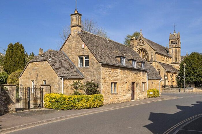 3 Bedroom Detached House For Sale In Park Road, Chipping Campden, Gloucestershire, GL55