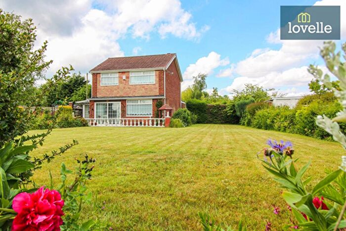 3 Bedroom Detached House For Sale In Coniston Avenue, Grimsby, DN33