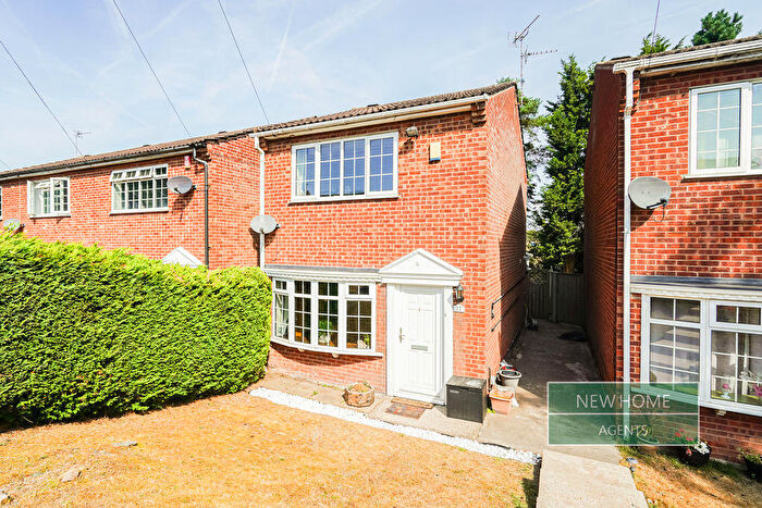 2 Bedroom Detached House For Sale In Woodside Gardens, Ravenshead, Nottingham, NG15