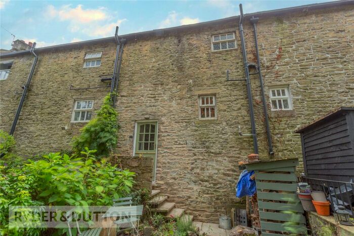 1 Bedroom Terraced House For Sale In Holcombe Road, Helmshore, Rossendale, BB4