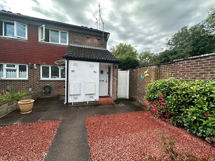 2 Bedroom Maisonette To Rent In Willowmead, Hertford, SG14