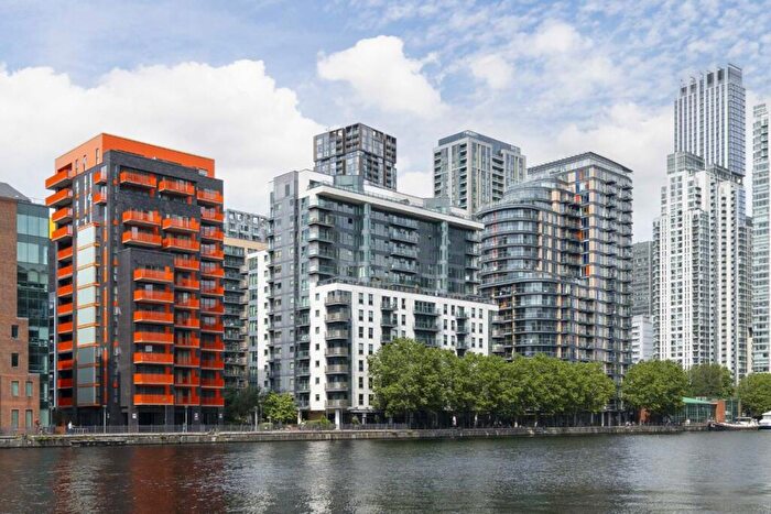 2 Bedroom Flat To Rent In Millharbour, Canary Wharf, E14