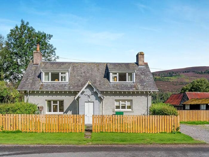 3 Bedroom Detached House To Rent In Inverey, Braemar, AB35