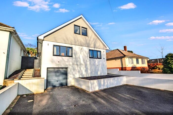 4 Bedroom Detached House For Sale In Broadstone, BH18