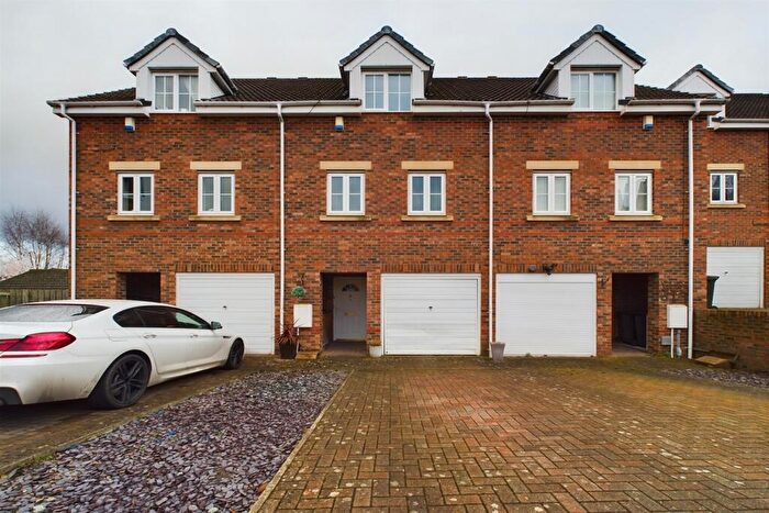 3 Bedroom Town House To Rent In Old Eltringham Court, Prudhoe, NE42