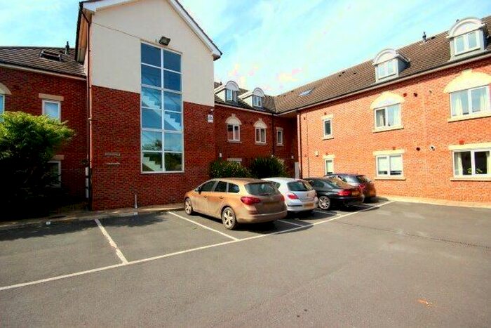 2 Bedroom Flat To Rent In Poplar Court, York, YO26