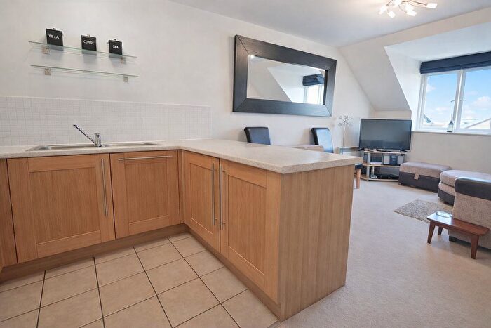 1 Bedroom Flat For Sale In Bryanstone Road, Waltham Cross, EN8