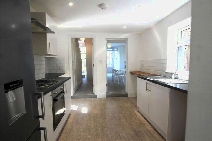 5 Bedroom Terraced House To Rent In Catford Hill, London, SE6