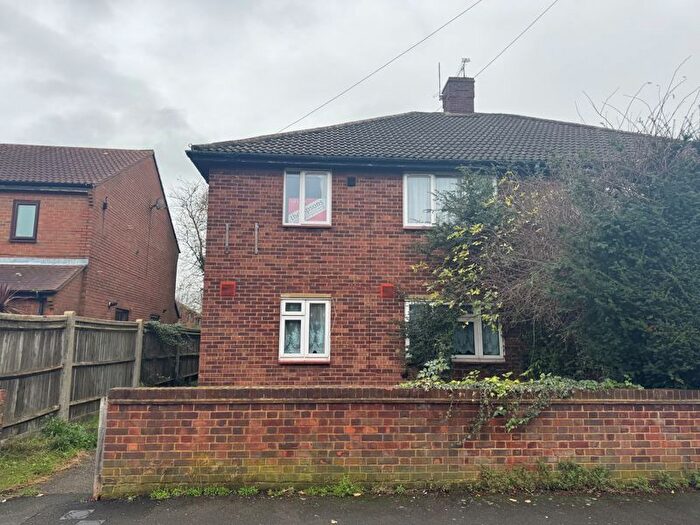 2 Bedroom Maisonette To Rent In Boltons Lane, Harlington, Hayes, UB3