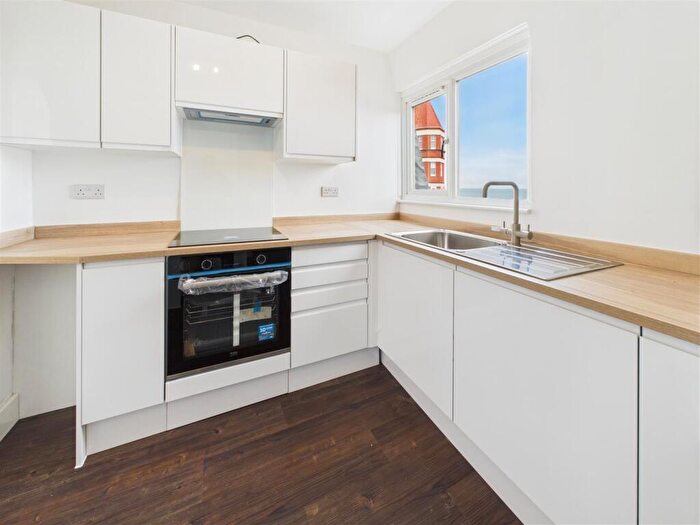 3 Bedroom Apartment To Rent In Devon Lodge, Thorogood Road, CO15