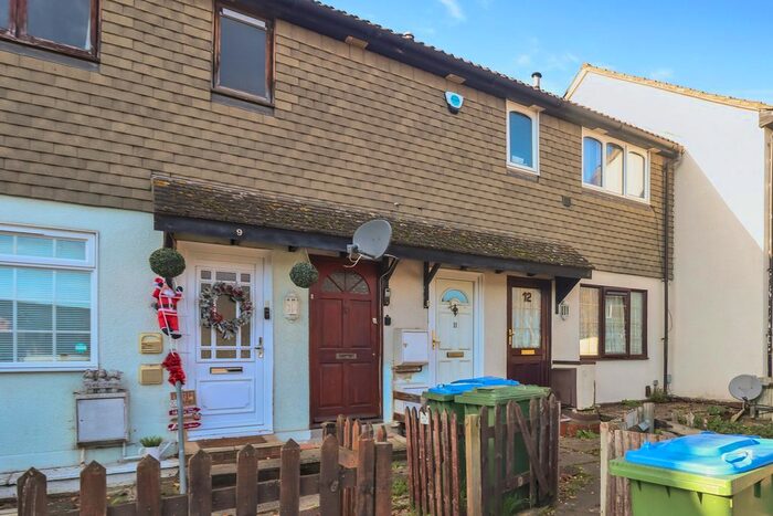 1 Bedroom Maisonette To Rent In Hampstead Close, Thamesmead, SE28