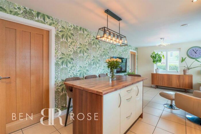 4 Bedroom Detached House For Sale In Grove Farm Drive, Adlington, Chorley, PR6