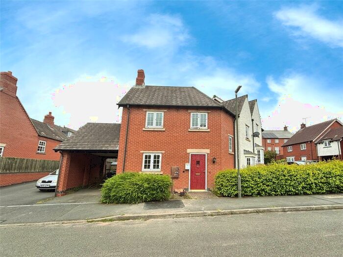 3 Bedroom Semi-Detached House To Rent In Cranfield Avenue, Church Gresley, Swadlincote, Derbyshire, DE11