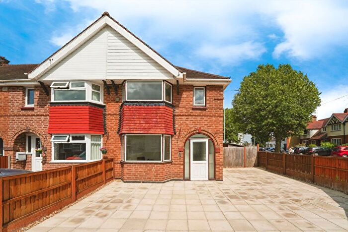 3 Bedroom Detached House For Sale In Graham Road, Worcester, Worcestershire, WR2