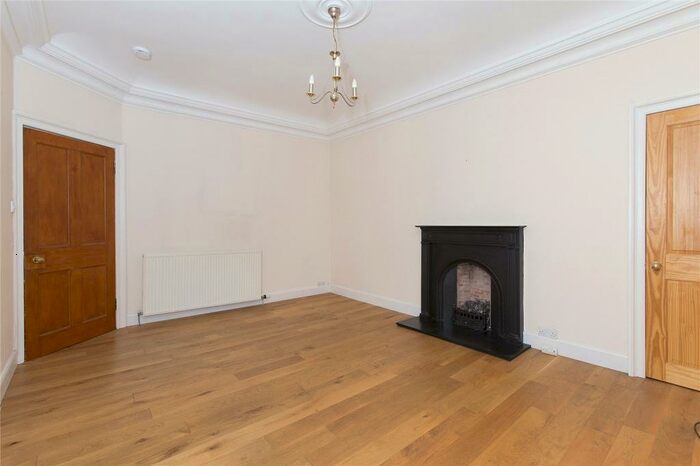 2 Bedroom Flat To Rent In Jordan Lane, Morningside, Edinburgh, EH10