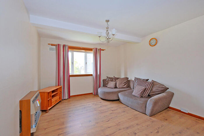 2 Bedroom Flat For Sale In Morrison Drive, Garthdee, Aberdeen, AB10