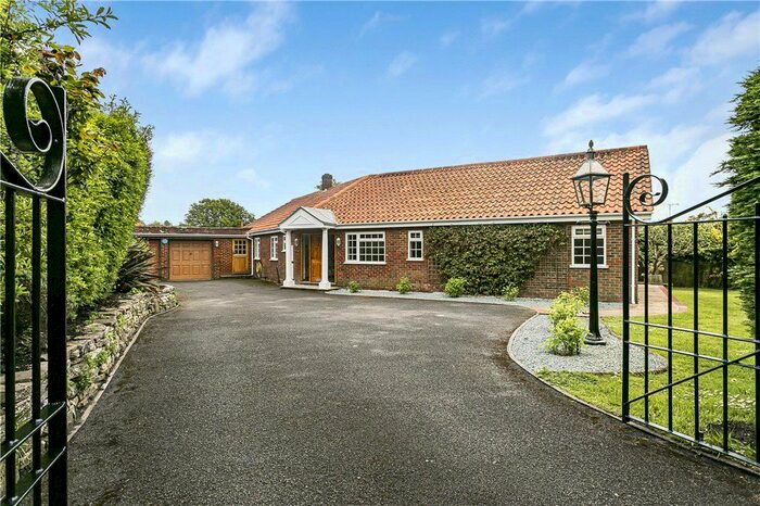 4 Bedroom Bungalow To Rent In Sparrow Row, Chobham, Woking, Surrey, GU24