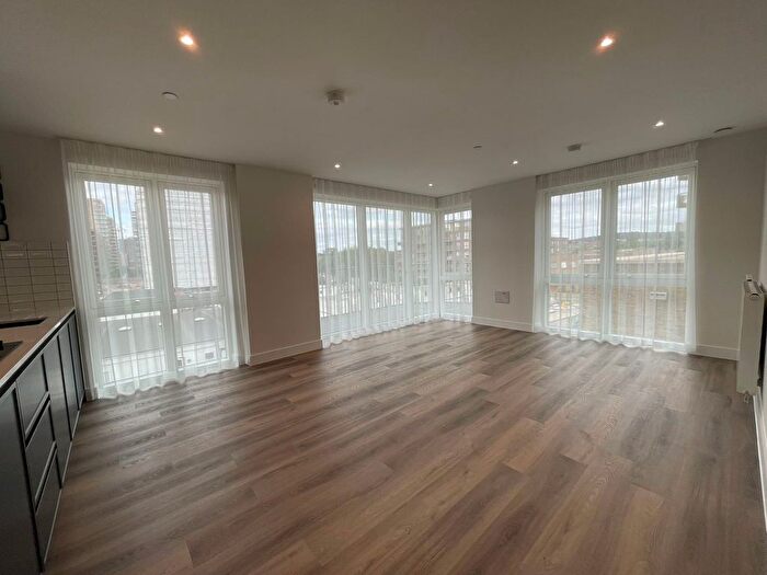 3 Bedroom Flat To Rent In Townsend Road, Kidbrooke, SE3