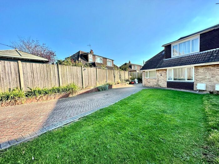 3 Bedroom Semi-Detached House To Rent In Oak Drive, Hawkinge, CT18