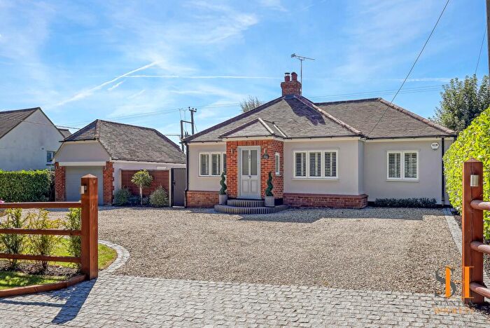 2 Bedroom Bungalow For Sale In Foxborough Chase, Stock, Ingatestone, Essex, CM4
