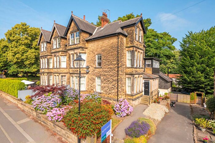 2 Bedroom Apartment For Sale In Wordsworth Crescent, Harrogate, HG2