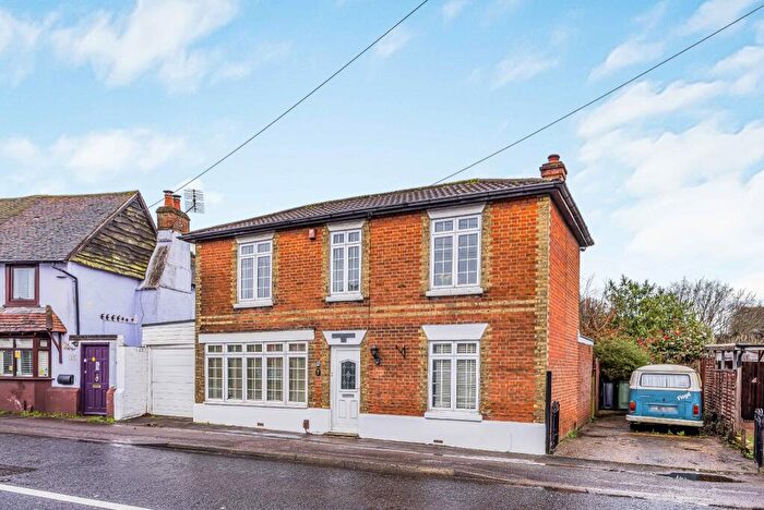 3 Bedroom Detached House For Sale In Swaythling Road, West End, SO30