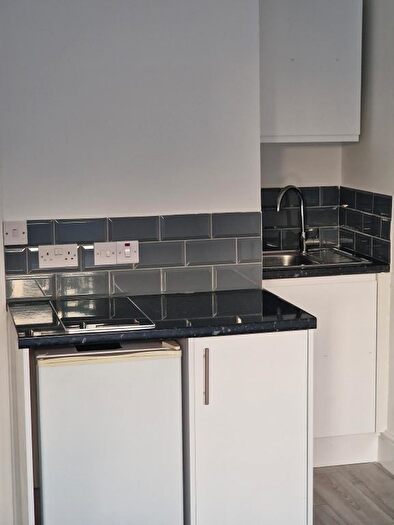 Studio To Rent In Charlton Lane, London, SE7