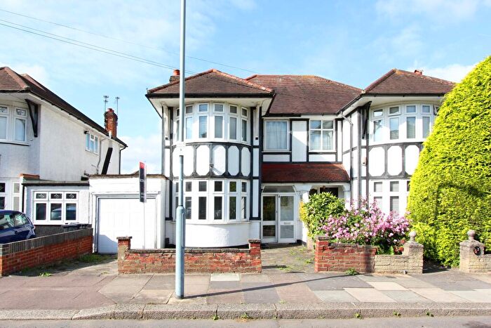 3 Bedroom Semi-Detached House For Sale In The Glade, Clayhall, IG5