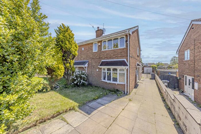 3 Bedroom Semi-Detached House For Sale In Newmount Road, Stoke-On-Trent, ST4