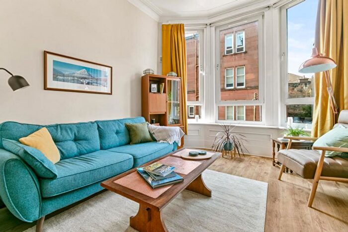 1 Bedroom Flat For Sale In Trefoil Avenue, Shawlands, G41