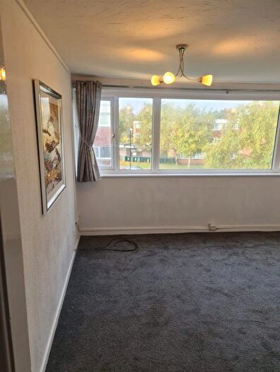 2 Bedroom Flat To Rent In Greendale Road, Coventry, CV5