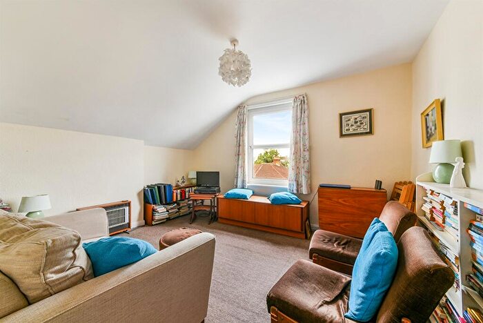 1 Bedroom Flat To Rent In Broad Green Avenue, Croydon, CR0