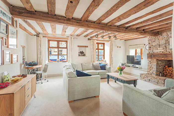 6 Bedroom Town House For Sale In High Street, Wickwar, GL12