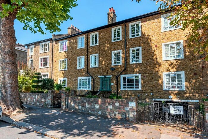 2 Bedroom Flat To Rent In Longton Grove, London, SE26