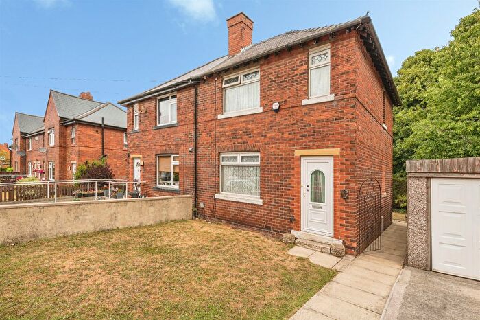 3 Bedroom Semi Detached House For Sale In Cross Road, Dewsbury, WF12