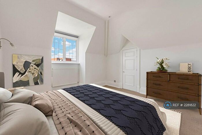 3 Bedroom Flat To Rent In Wellgarth Road, London, NW11