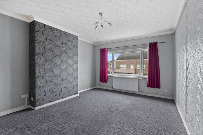 2 Bedroom Cottage For Sale In Moorpark Avenue, Penilee, G52
