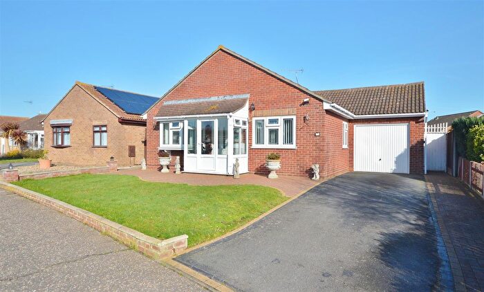 3 Bedroom Detached Bungalow For Sale In Saxstead Drive, Clacton-On-Sea, Essex, CO16