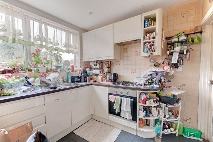 4 Bedroom Detached House For Sale In Olton Road, Shirley, Solihull, West Midlands, B90