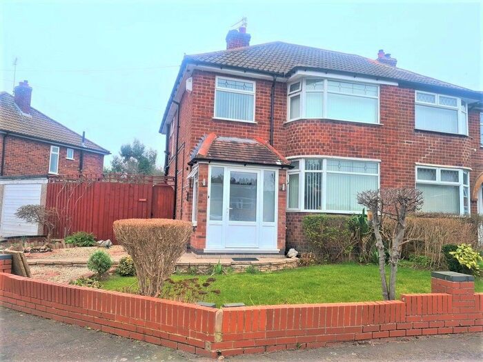 3 Bedroom Semi-Detached House To Rent In Mossdale Road, Braunstone Town, Leicester, LE3
