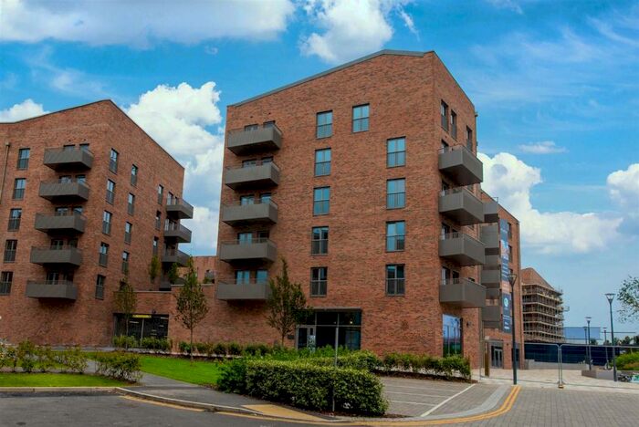 2 Bedroom Flat To Rent In Royal Engineers Way, NW7