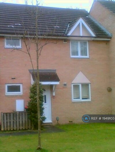 1 Bedroom Flat To Rent In Cheviot Walk, Crawley, RH11