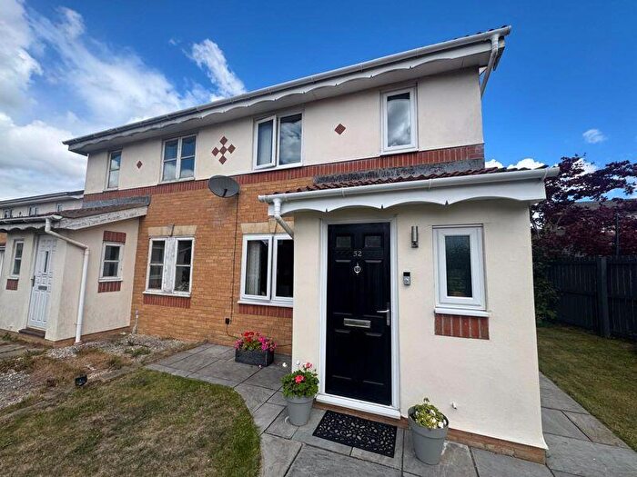 3 Bedroom Semi-Detached House For Sale In Bede Close, Holystone, NE12