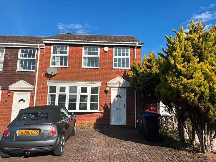 3 Bedroom Semi-Detached House To Rent In Charnwood Way, Leamington Spa, CV32