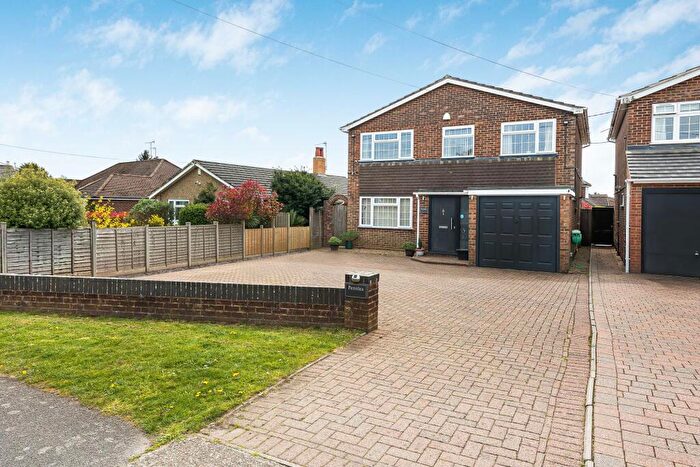 4 Bedroom Detached House For Sale In Penn Road, Hazlemere, HP15