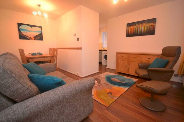 1 Bedroom Semi-Detached House To Rent In Sibley Park Road, Earley, RG6