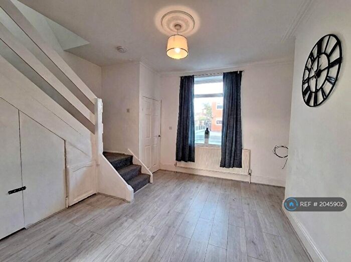 3 Bedroom Semi Detached House To Rent In Dresden Street, Manchester, M40